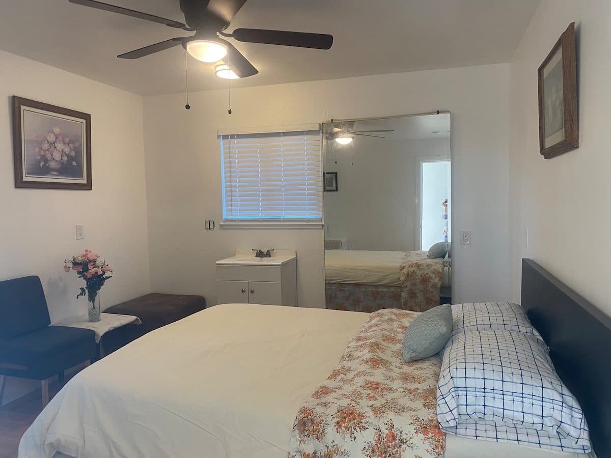 HH- private room in home 3