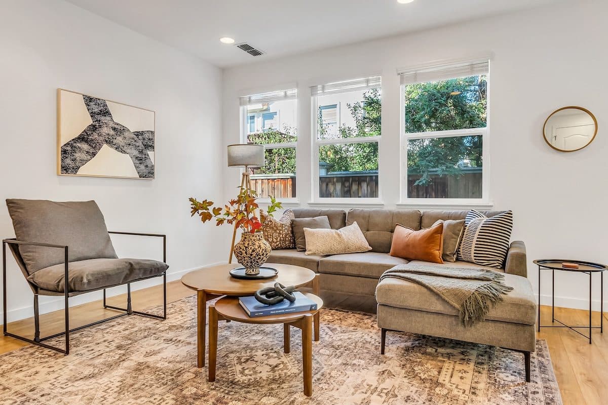 Modern Room near tech hub and hospital in San Jose 1