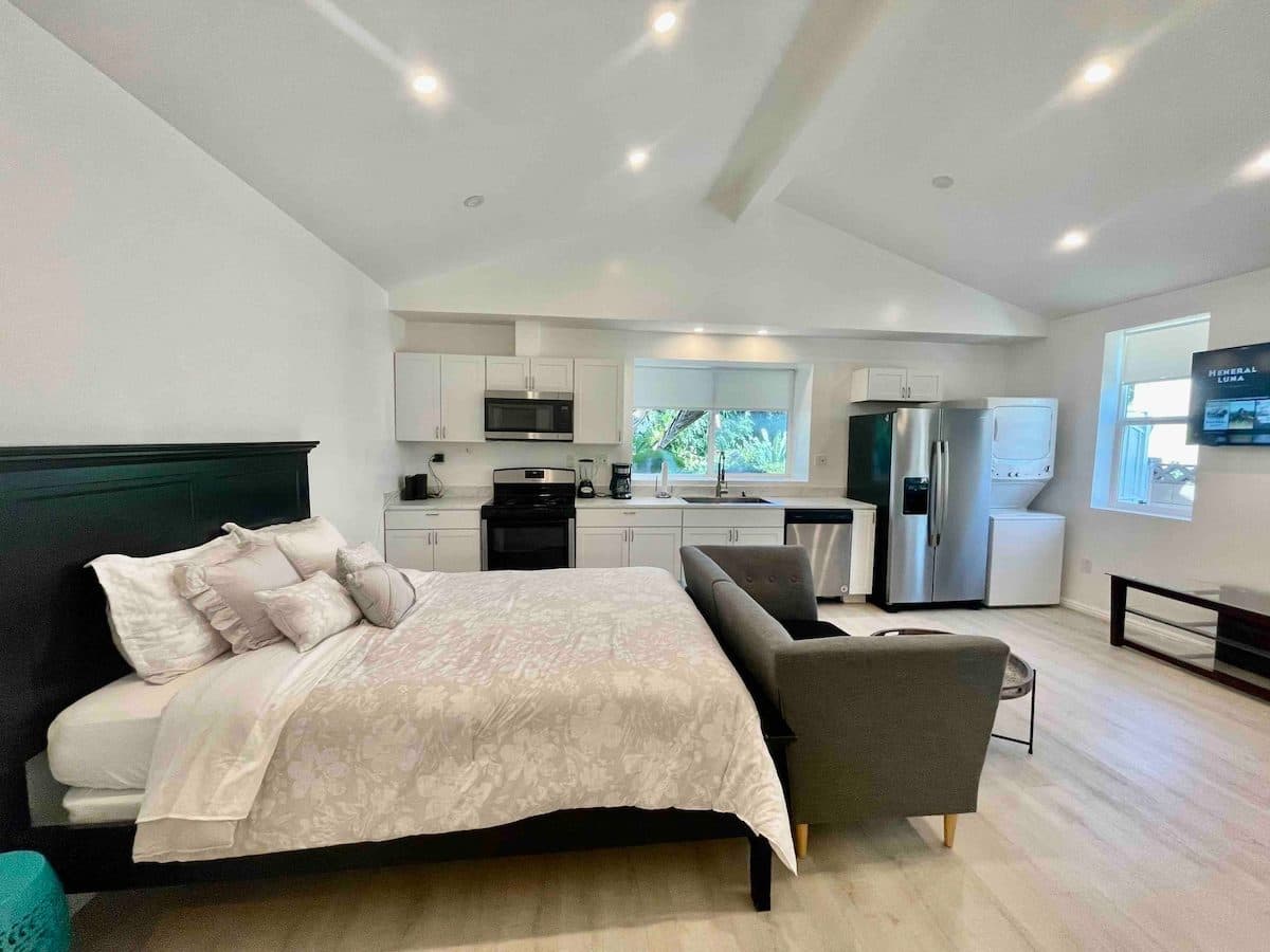 Modern luxury Private Studio Laundry Up 2 people 1