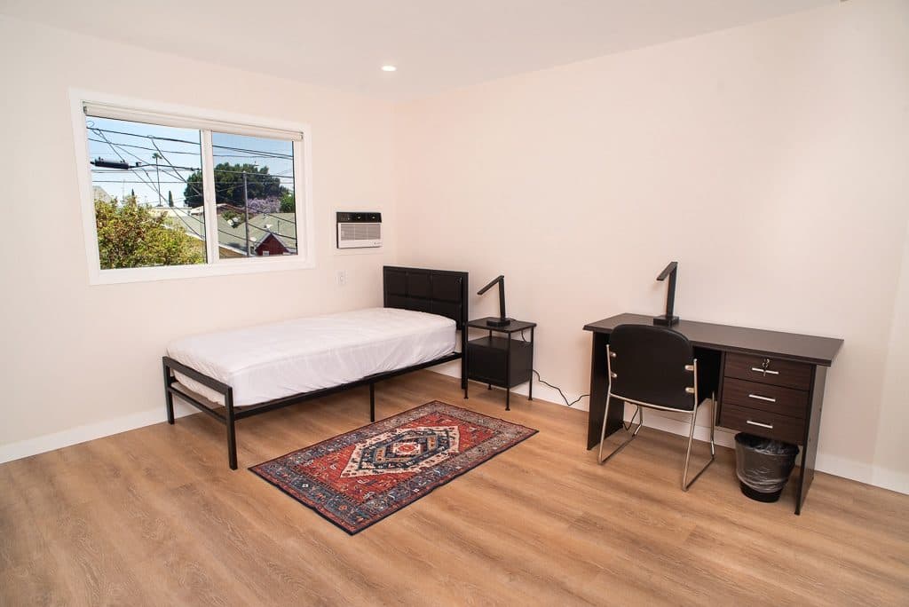 LONG STAY Room by USC, Metro, Museums & Coliseum 1