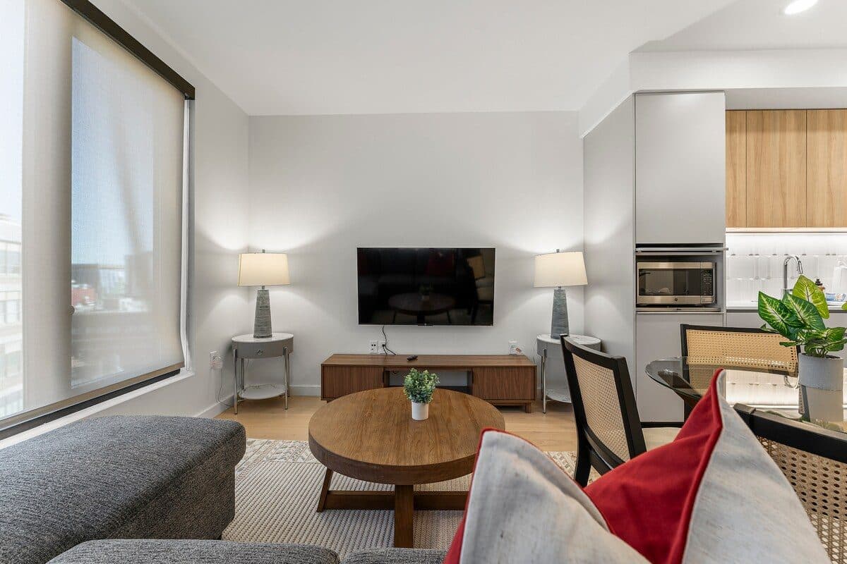 Luxury 1BR Next to Broadway Southie 3307 2