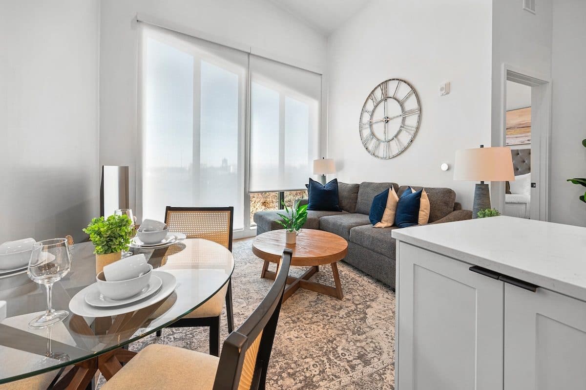 Luxury 1BR Next to Logan Airport l302 2