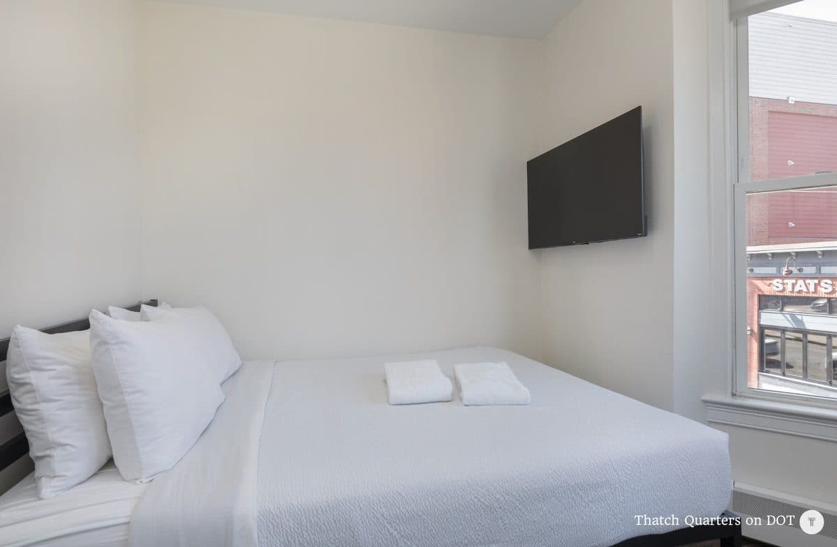 Quarters on 205 DOT - Private Room | Shared Bath 3