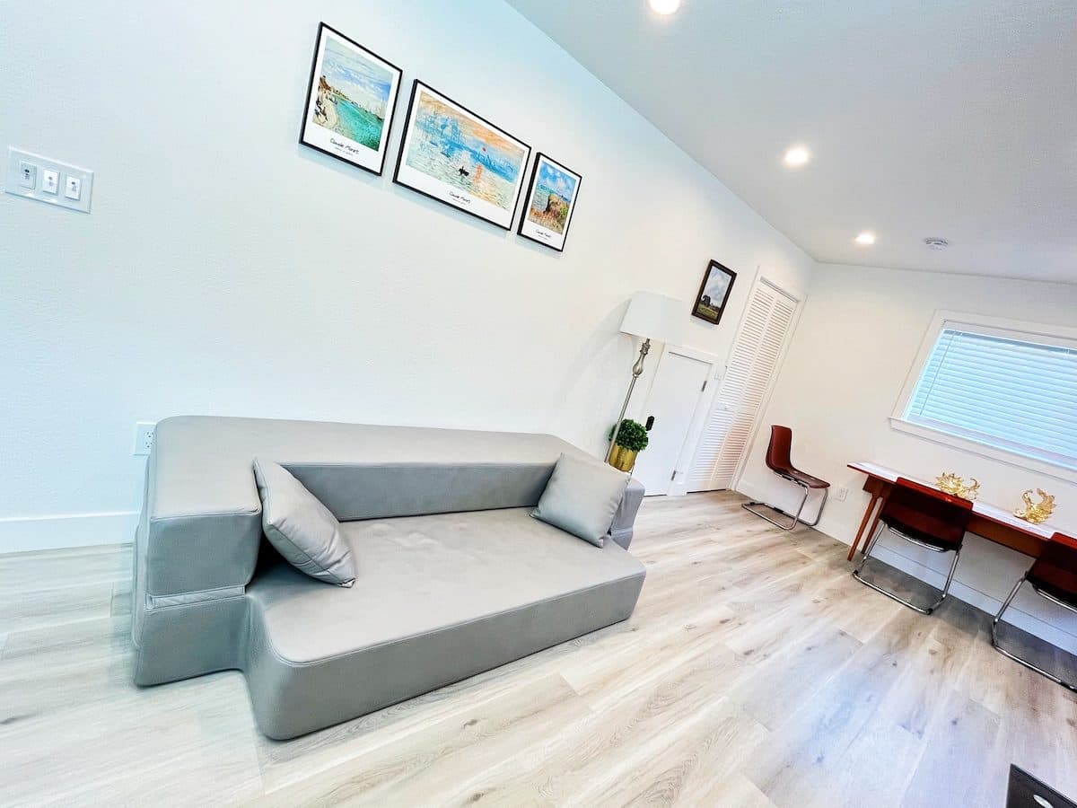 Spacious CRTL San Jose 1B w/crib free street prkg 1