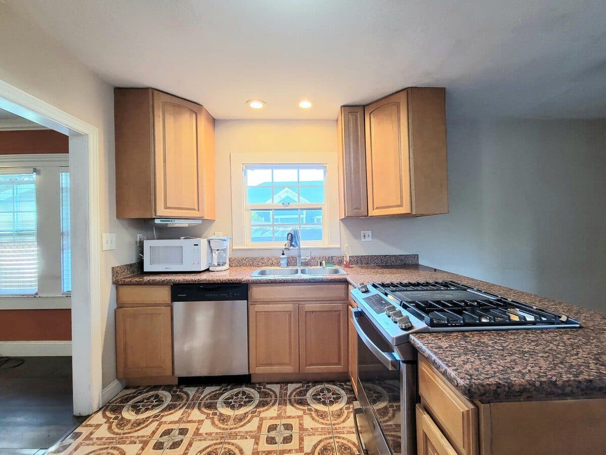 J2 Central San Jose Stay Near SJSU & Tech Hubs 1