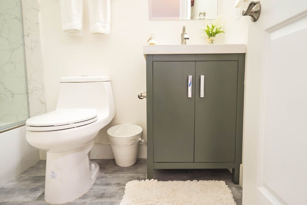 Two Double Beds & Ensuite Bathroom (# 205) 3