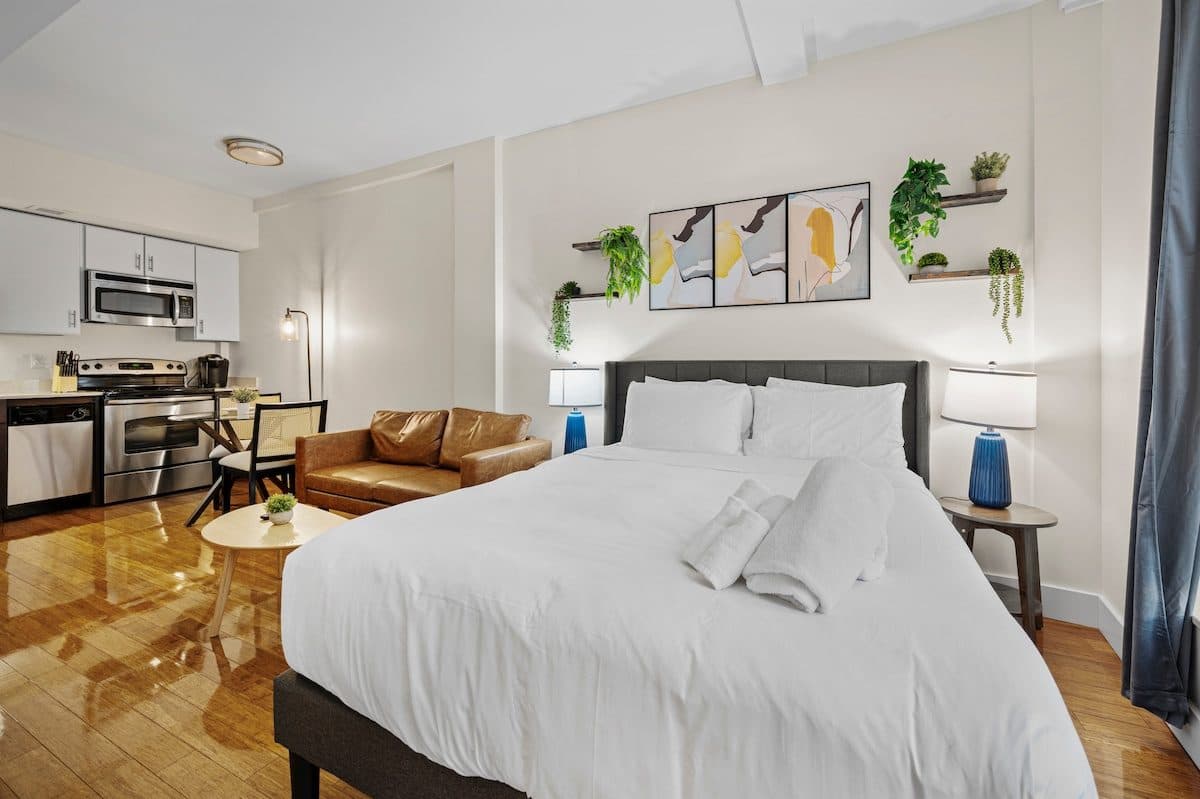 Studio in downtown crossing Boston 3937 1