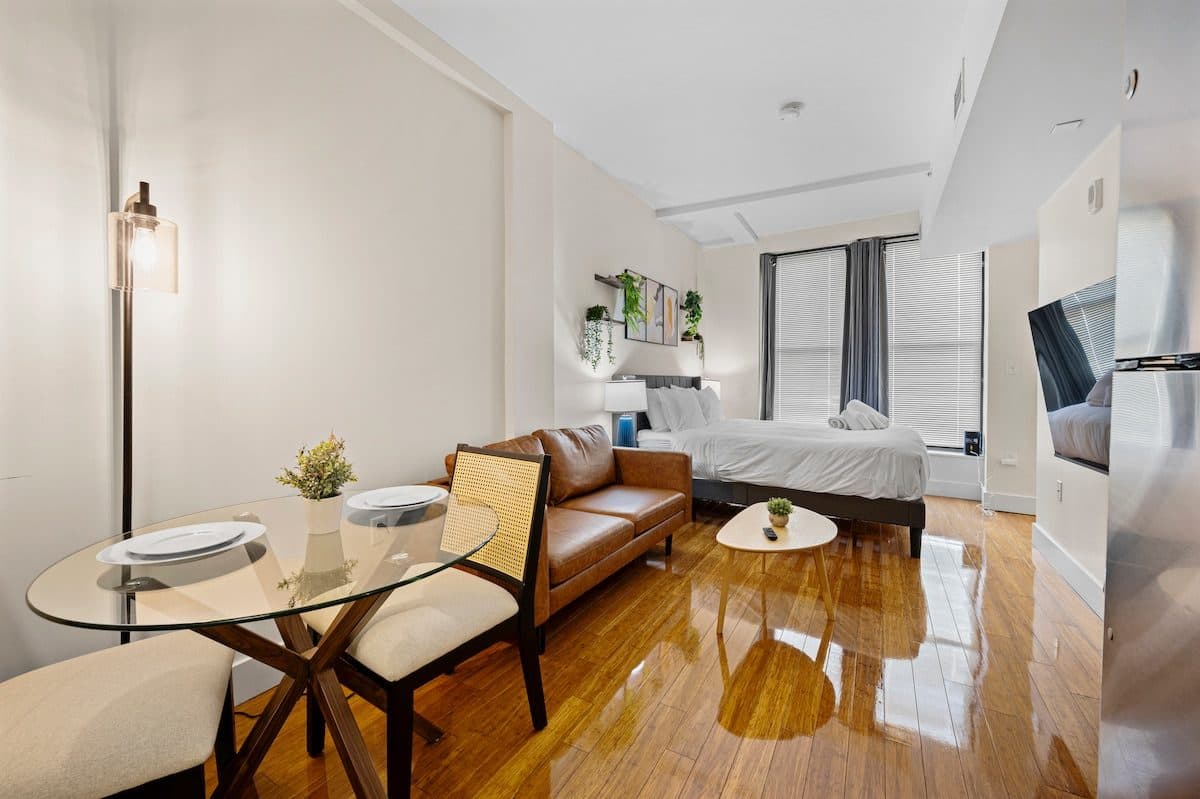 Studio in downtown crossing Boston 3937 2