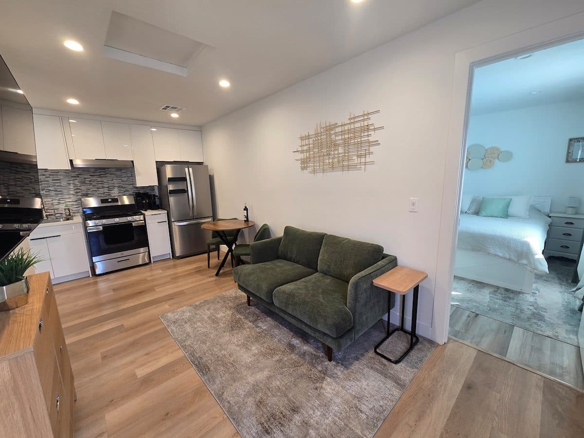 Modern Traveler Escape 2BR/ 1BA 2