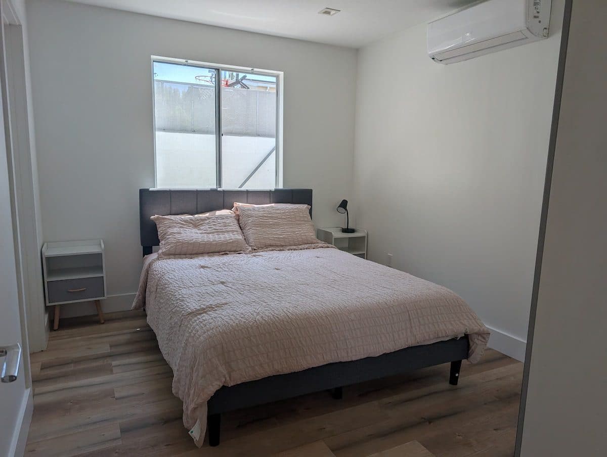 Beautiful, new, one bedroom adu in the heart of LA 2