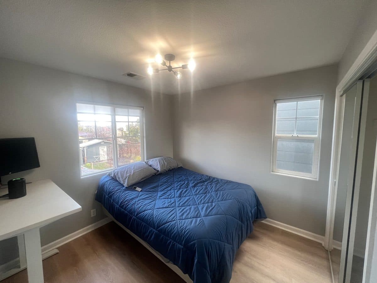 Queen bedroom 1