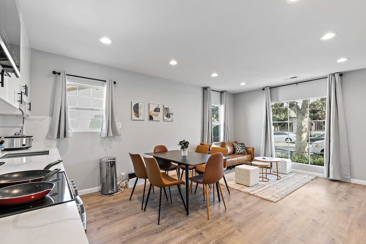 Jane's Home (AL) | Downtown Private Room w HVAC 3 2