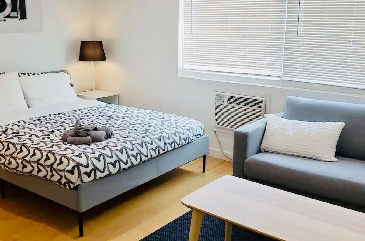Studio near Sawtelle by Just Bring Your Toothbrush 3