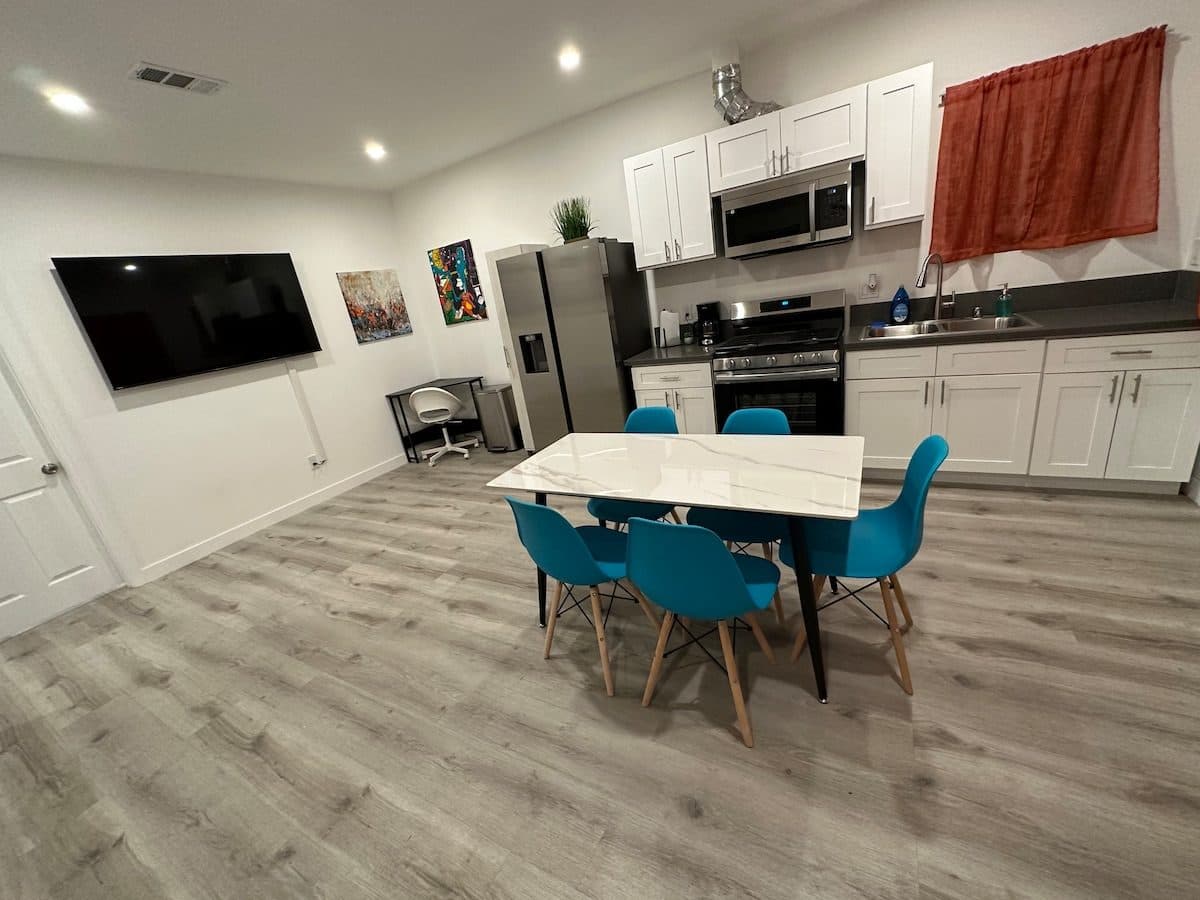 Master Suite 2