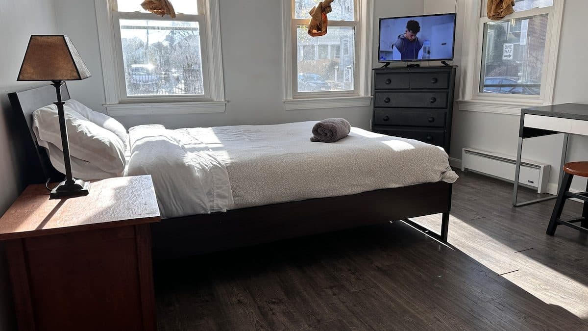 Specious Room Close T & Boston 3