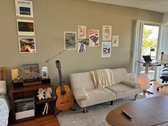 Hi! I’m subleasing my studio apartment located at the intersection of Strathmore Ave & Landfair Ave, just a 5-minute wa 1