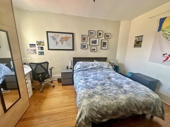 **Lease takeover available in a 3b/2b apartment near Central Square from 11/1/26 - 8/31/27! **AMAZING location in Centra 1