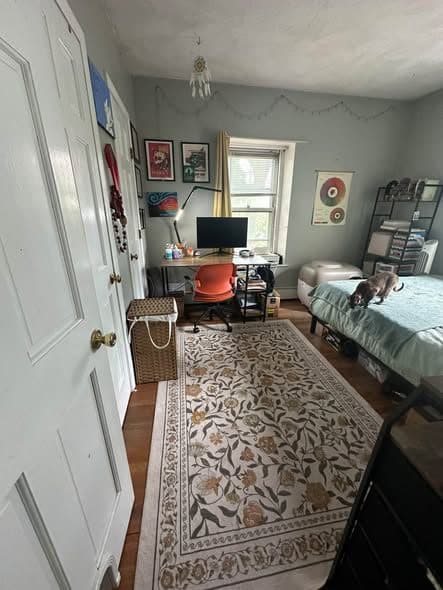 1 bedroom in a 3b 1.5b in Cambridgeport for $1128.75 month. 1