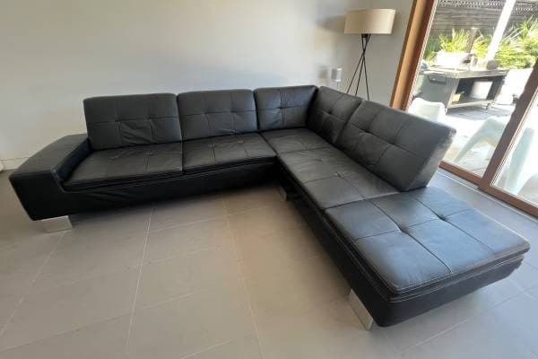 Black leather sectional 1