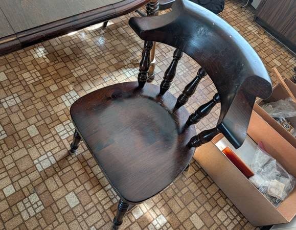 FREE Dining Room Table and Chairs 3