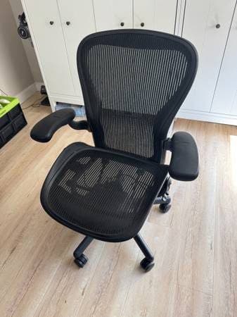 Herman miller aeron chair size C 1