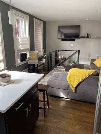 $2,150- Master Suite w/ Private in suite bath 1722 sq ft furnished 3