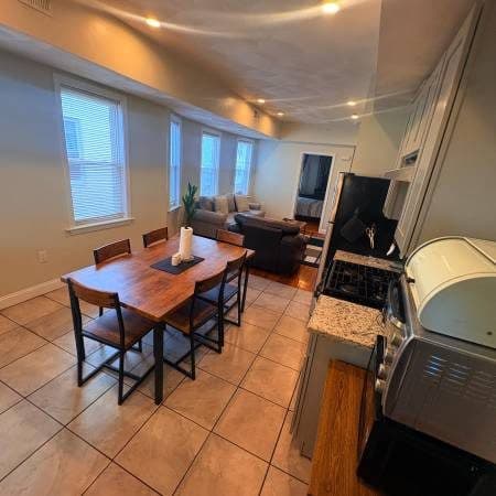 CLICK HERE—->>CLEAN ROOM FOR RENT!! 3