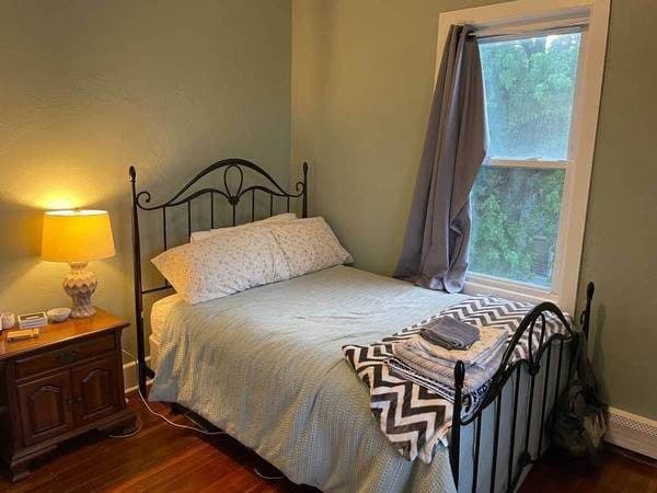 Furnished Bedroom Available 08/01 for Female Roommate 1