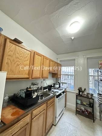 NO FEE- SPACIOUS 2 BED with back PORCH! 2