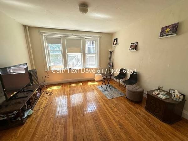 SEPTEMBER- NO FEE- 2 bedroom in BRIGHTON! 1