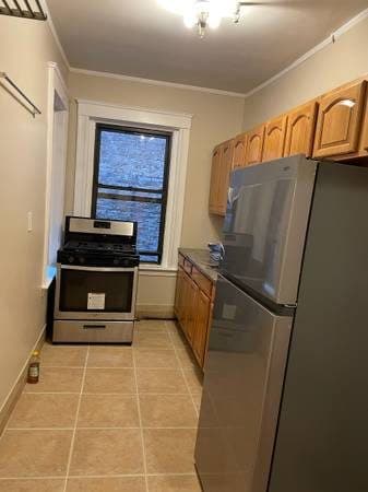 2 bed and 1 bath Allston $3,000/month 1