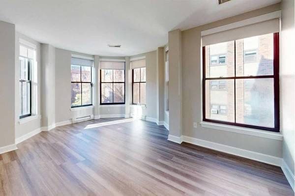 Renovated bath, Gourmet kitchen with granite countertops 1