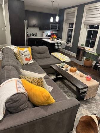 $2,150 / 3br - 1722ft2 - $2,150- Master Suite w/ Private in suite bath 1