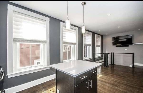 $2,150 / 3br - 1722ft2 - $2,150- Master Suite w/ Private in suite bath 3