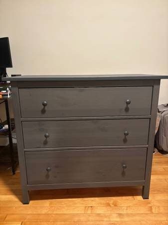 DRESSER 3 drawers 1