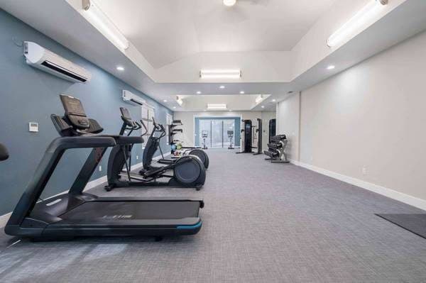 2/BD 2/BA, In San Jose, Walk-In Closets 1