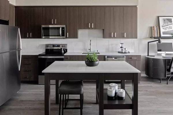 Simplicity Meets Comfort: Enter Inside & Relax! 3