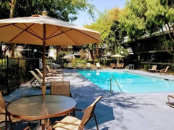 One Bedroom Coming SOON, Call for more Info @ Vista Del Lago Today! 3
