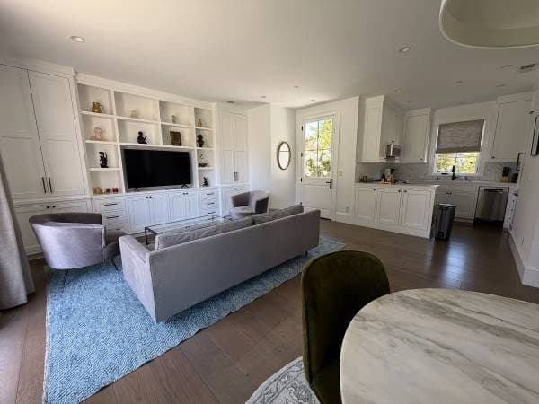 Private Fully Furnished 1-bd ADU near Stanford - parking, W&D, turnkey 2