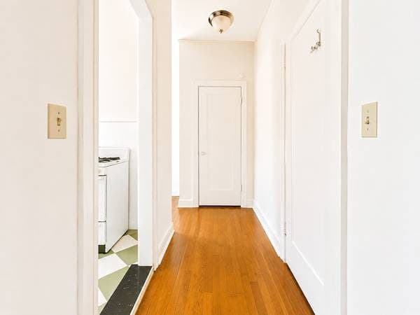 NO SECURITY DEPOSIT-LARGE STUDIO IN THE HEART LOS FELIZ-103 2