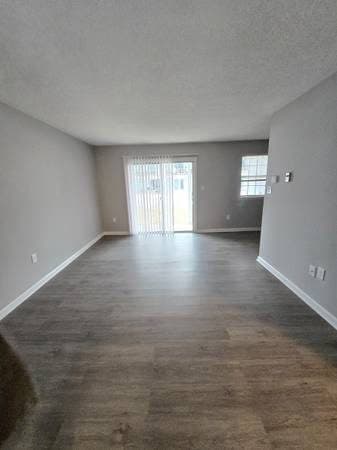 ROOM FOR RENT AT HAMILTON 3