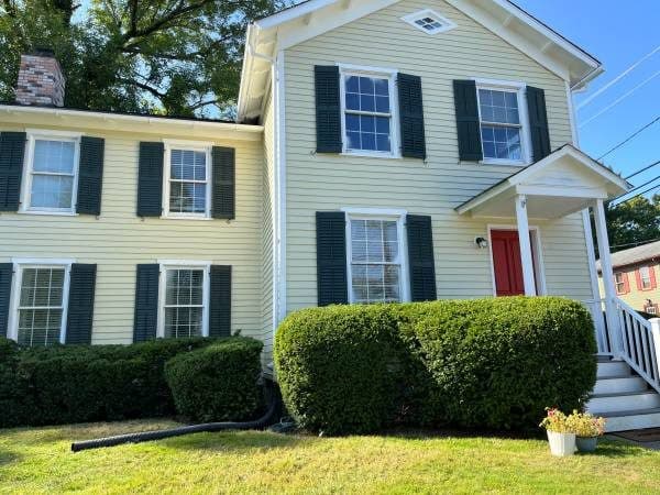 Great Location Mins to Princeton Next to Restaurants and Mall 1
