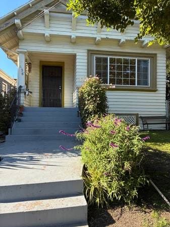 200 Older Craftmans home is jem property -Open Sunday, July 12th 4.30p 2