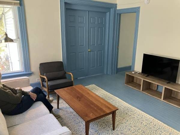 Yale Campus Apartment 2