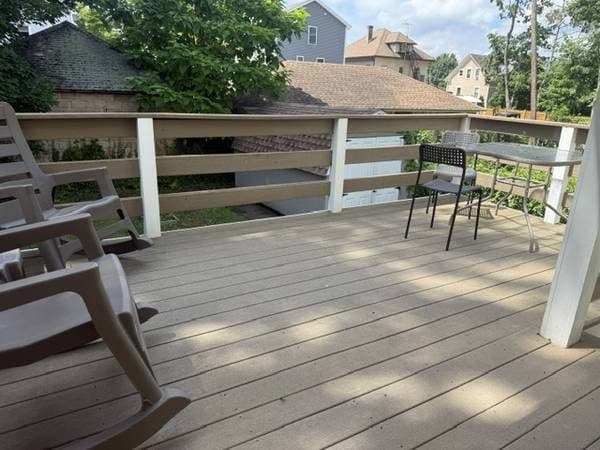 Huge Spacious 4BR / 2BA Apartmt Near Yale – Parking, Furnished Option 2