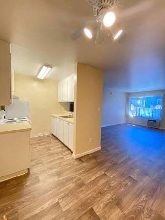 Bright & Beautiful One Bedroom Available! Utilities Included! 1