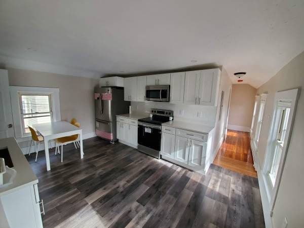 Private Room, Furnished, All Utilities & Cleaning Service included 1