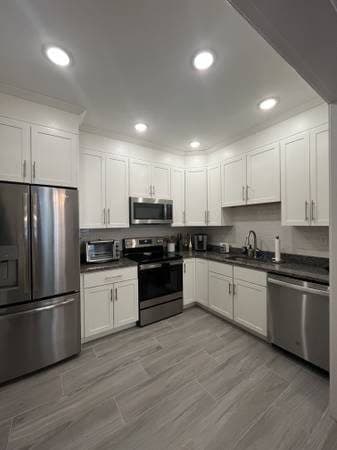 Back Bay. Newly Renovated, Front Facing Marlborough St. between E & F. 1