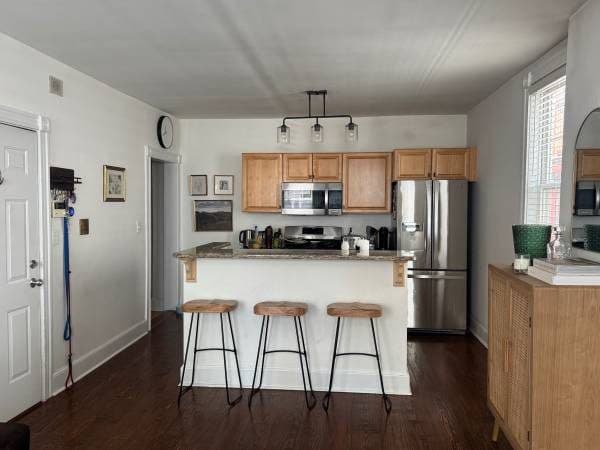 2 BR, 1.5 BA Apt on East Side of Southie 3