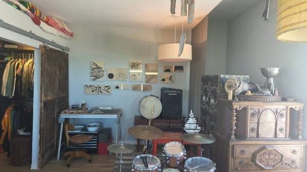 DNA Loft Condominium Penthouse Unit with roof deck, garage pkg & More 3